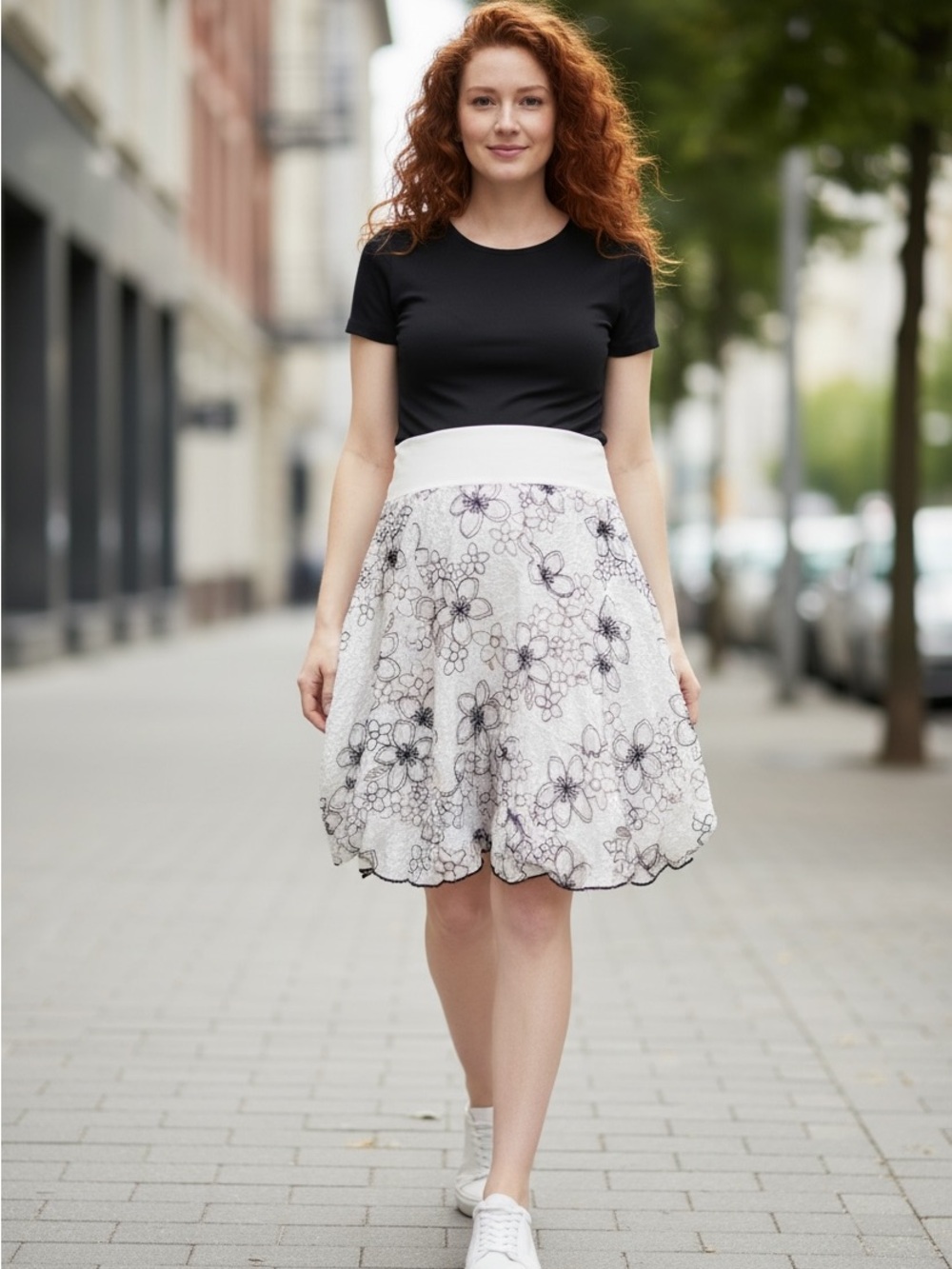 Bellyssima Maternity White Floral A-Line Skirt Scalloped Hem Lined Petite Small